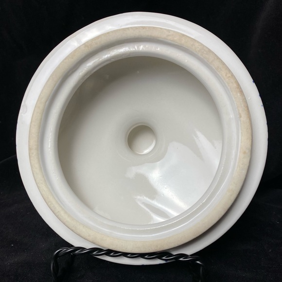 Vintage Heart Sponge Painted Blue & Red Ceramic/Stoneware Canister with Lid - Picture 10 of 16